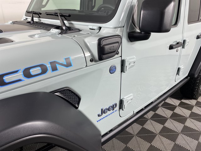 Used 2024 Jeep Wrangler Unlimited Rubicon 4xe w/ Technology Group AWD/4WD image 14