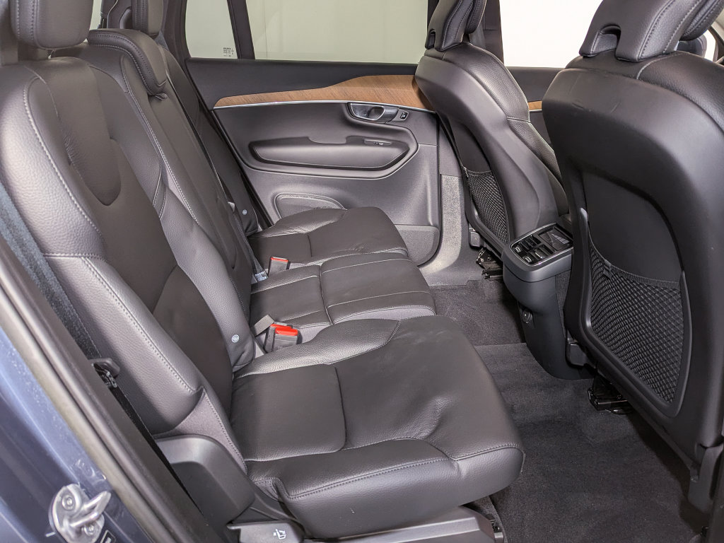 Used 2023 Volvo XC90 B6 Plus w/ Protection Package Premier AWD/4WD image 39
