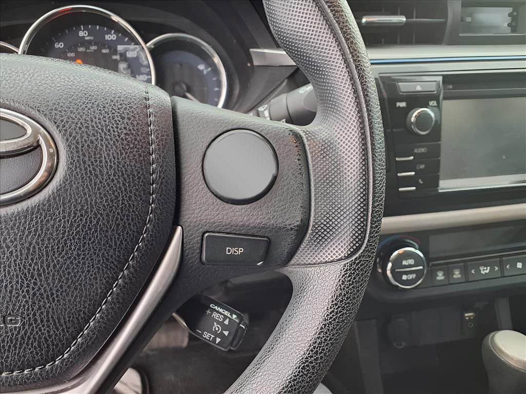 Used 2016 Toyota Corolla LE image 21