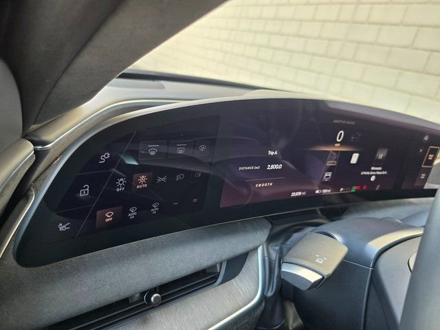 Used 2022 Lucid Air Grand Touring image 47
