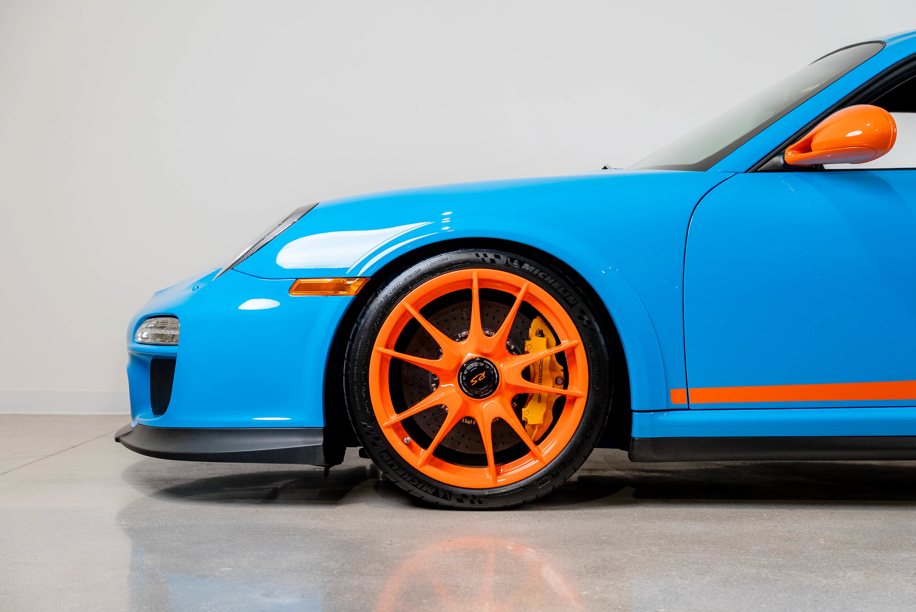 Used 2011 Porsche 911 GT3 RS RWD image 2