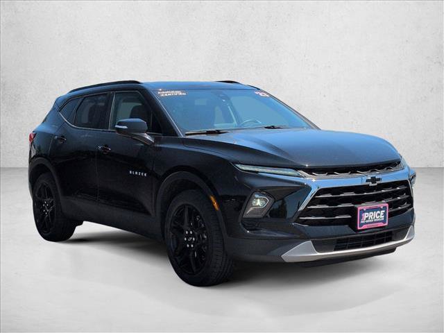 Used 2023 Chevrolet Blazer LT AWD/4WD image 3