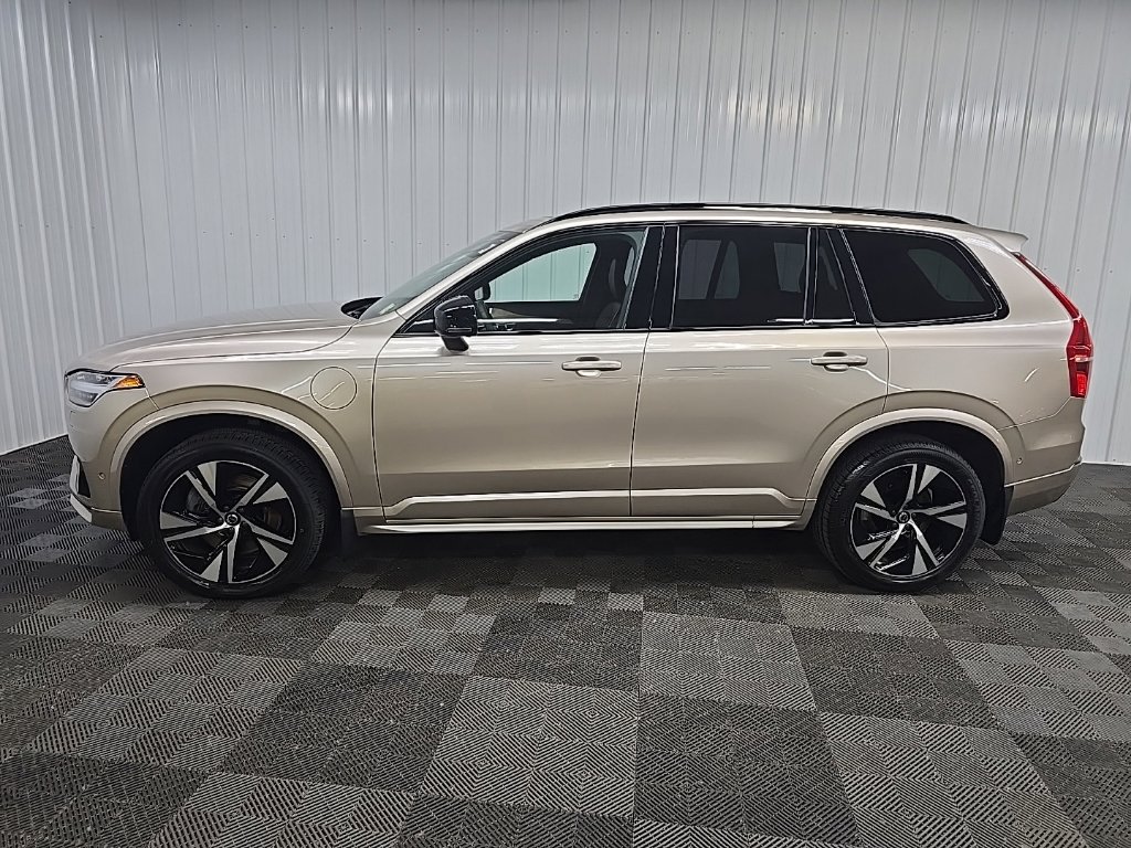 Used 2023 Volvo XC90 T8 Plus w/ Protection Package AWD/4WD image 5
