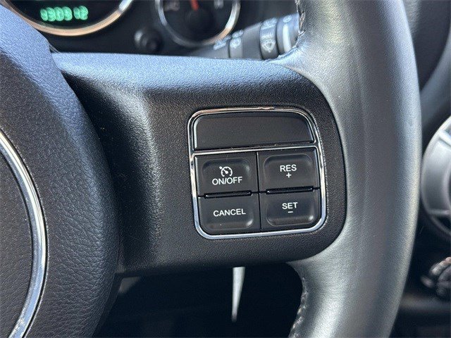 Used 2013 Jeep Wrangler Unlimited Rubicon w/ Dual Top Group image 23