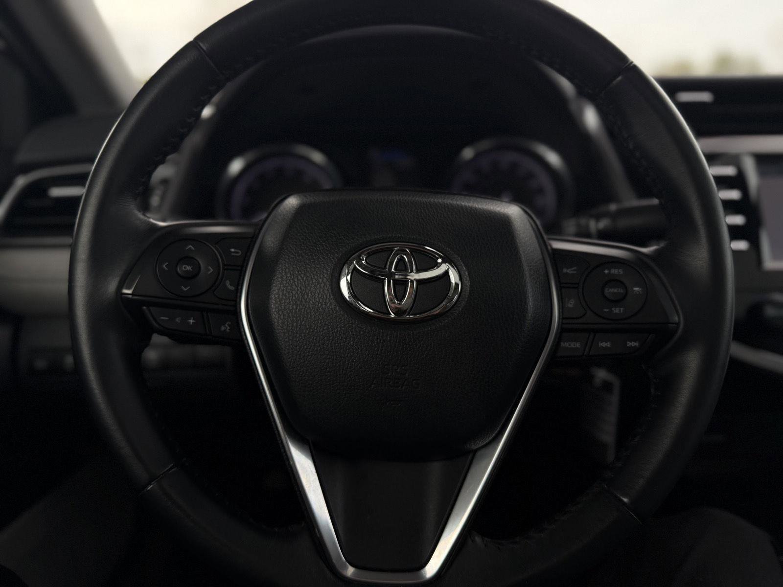 Used 2020 Toyota Camry SE image 16