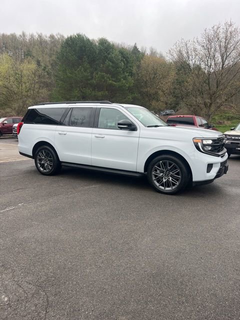 Used 2026 Ford Expedition Max Platinum AWD/4WD image 16
