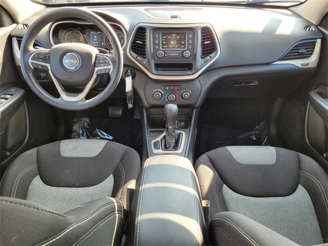 Used 2017 Jeep Cherokee Sport image 14