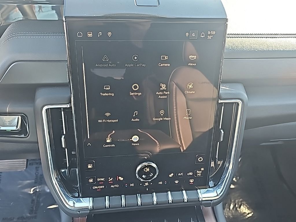 Certified 2025 GMC Yukon Denali image 21