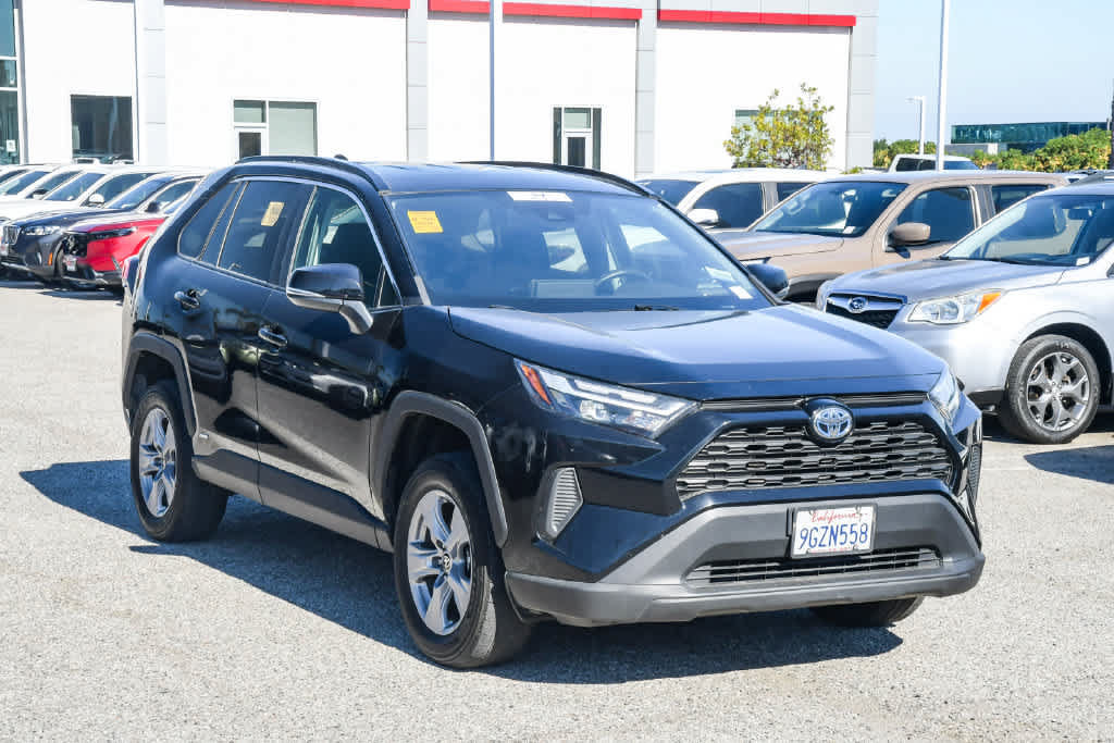 Certified 2023 Toyota RAV4 XLE AWD/4WD image 3
