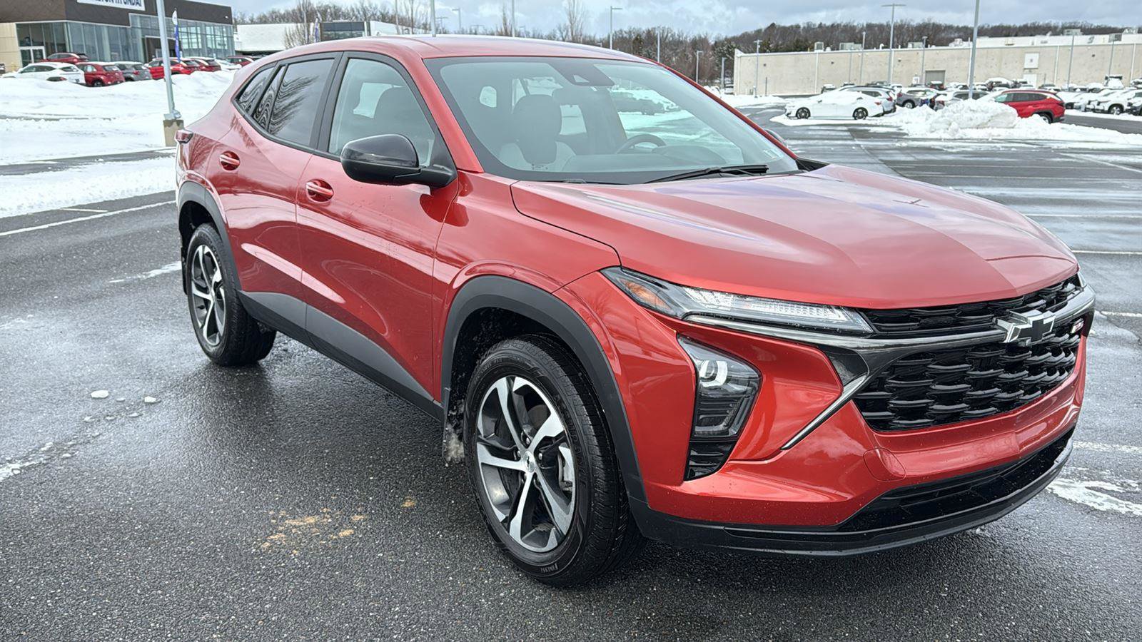 Used 2024 Chevrolet Trax RS w/ Driver Confidence Package image 1