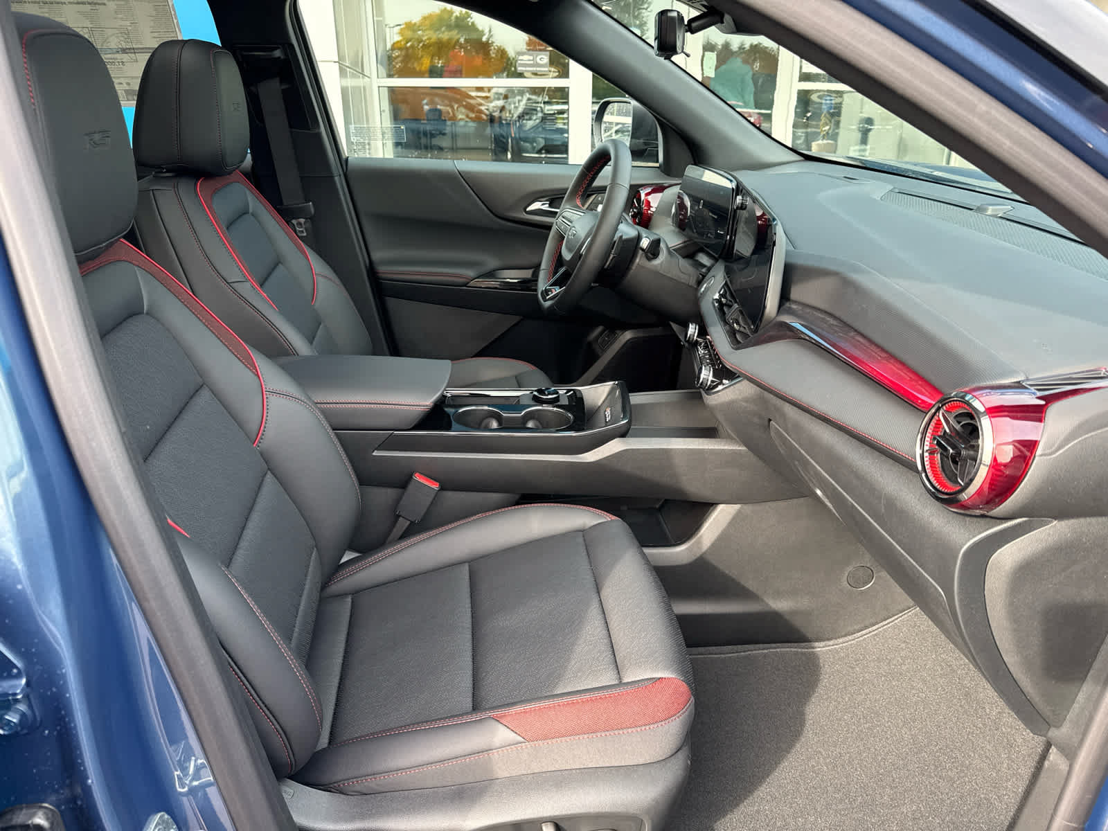New 2027 Chevrolet Equinox RS w/ Safety and Technology Package AWD/4WD image 4