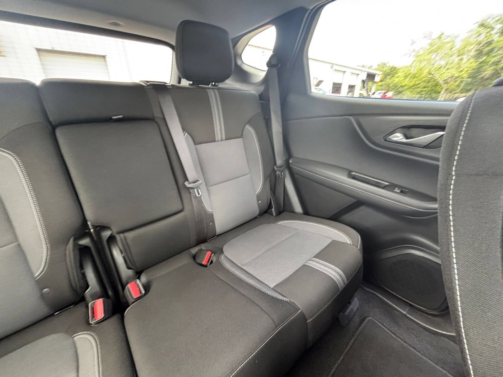 Used 2026 Chevrolet Blazer LT FWD image 37