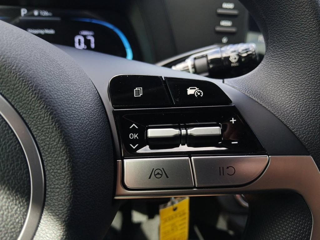 New 2026 Hyundai Elantra SE FWD image 17