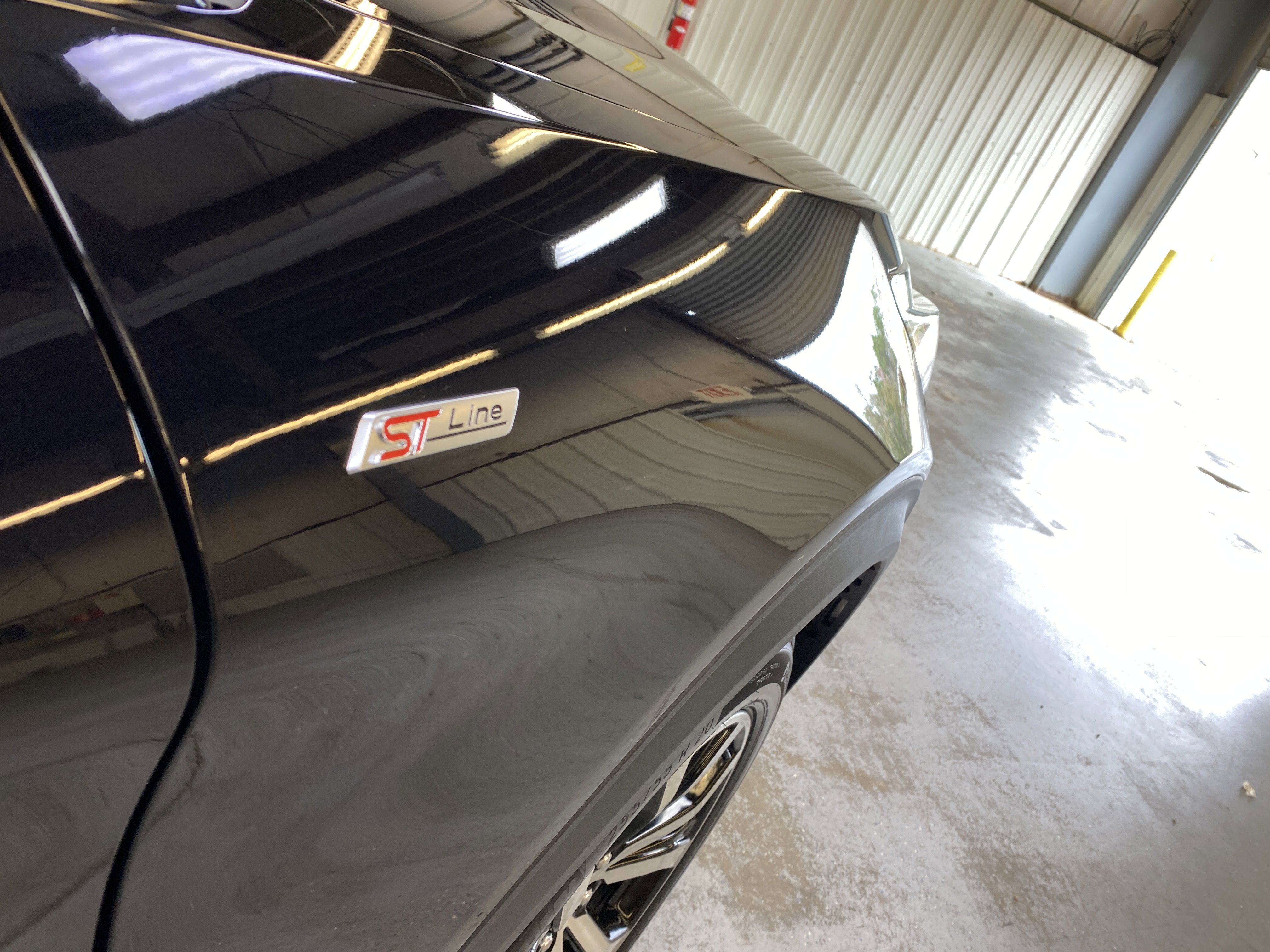 Used 2025 Ford Explorer ST-Line image 15