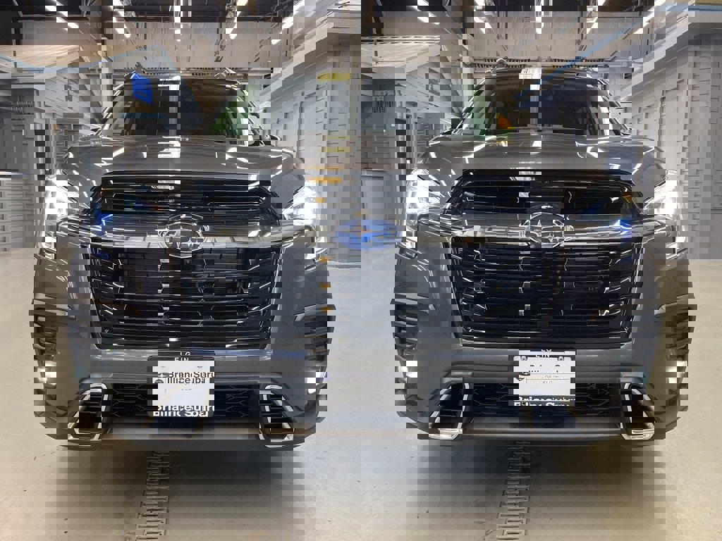 Used 2024 Subaru Ascent Touring image 2