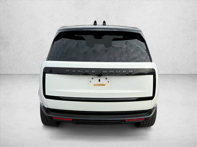 Used 2024 Land Rover Range Rover Long Wheelbase SE image 8