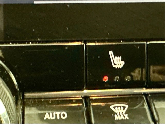 Used 2023 Chevrolet Colorado Z71 w/ Z71 Convenience Package 2 image 17