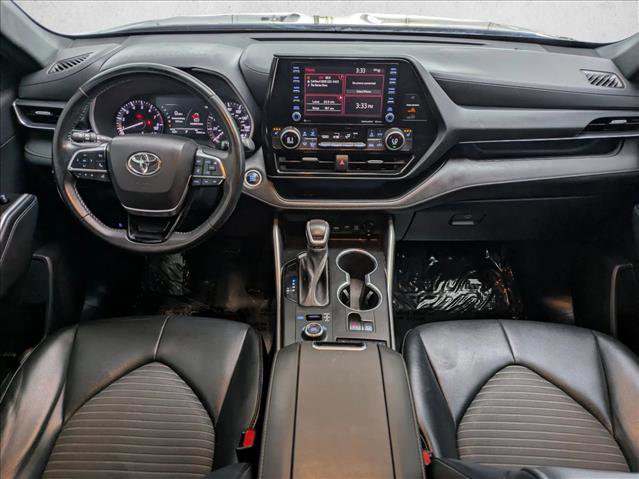 Used 2021 Toyota Highlander XSE image 17