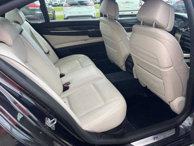 Used 2013 BMW 750Li RWD image 17