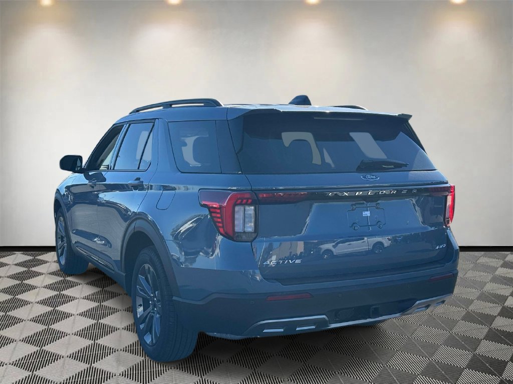 Certified 2026 Ford Explorer Active w/ Active Comfort Package AWD/4WD image 5