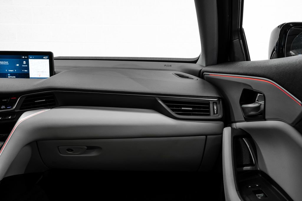 Certified 2023 Acura TLX w/ Technology Package image 28