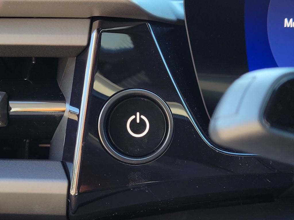 New 2026 Porsche Macan Electric image 38