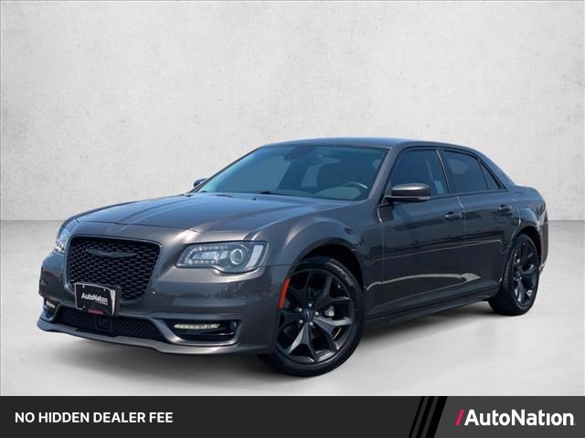 Used 2022 Chrysler 300 Touring L w/ Safetytec Plus Group RWD image 1