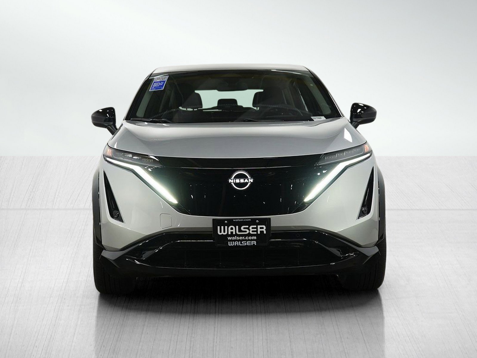 Used 2023 Nissan Ariya AWD image 8