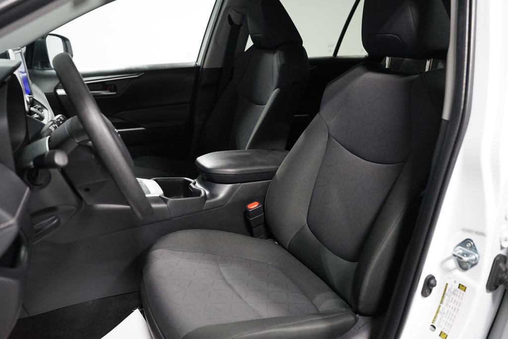 Certified 2025 Toyota RAV4 XLE AWD/4WD image 27
