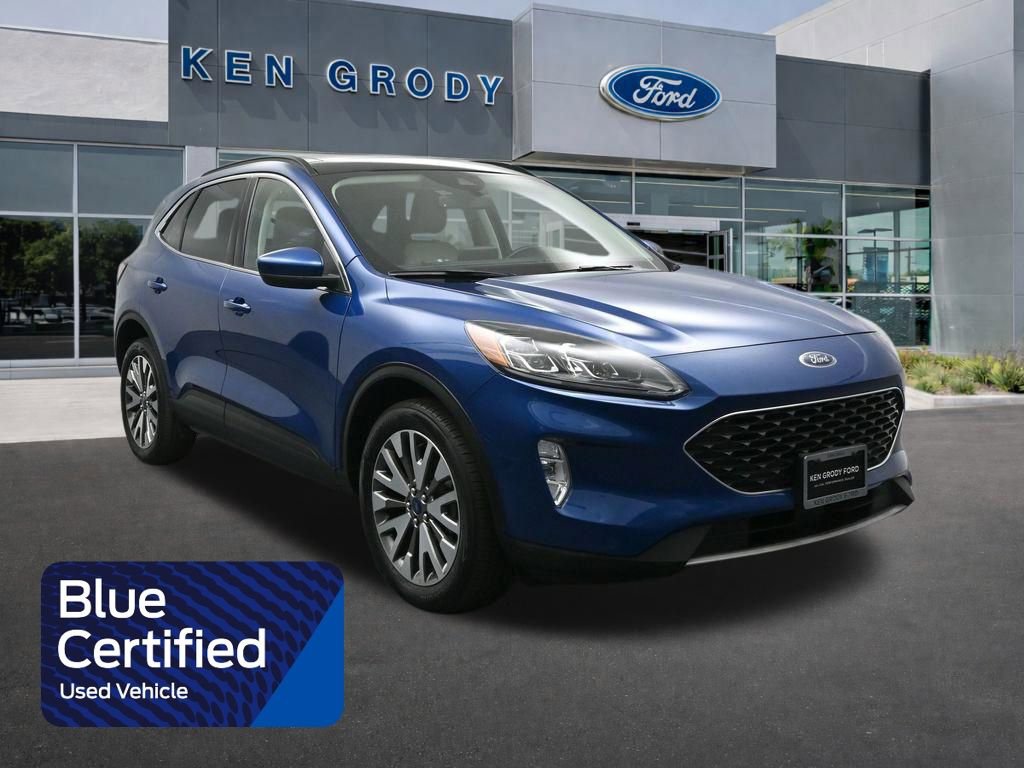 Certified 2022 Ford Escape Titanium w/ Class II Trailer Tow Package 360° Tour