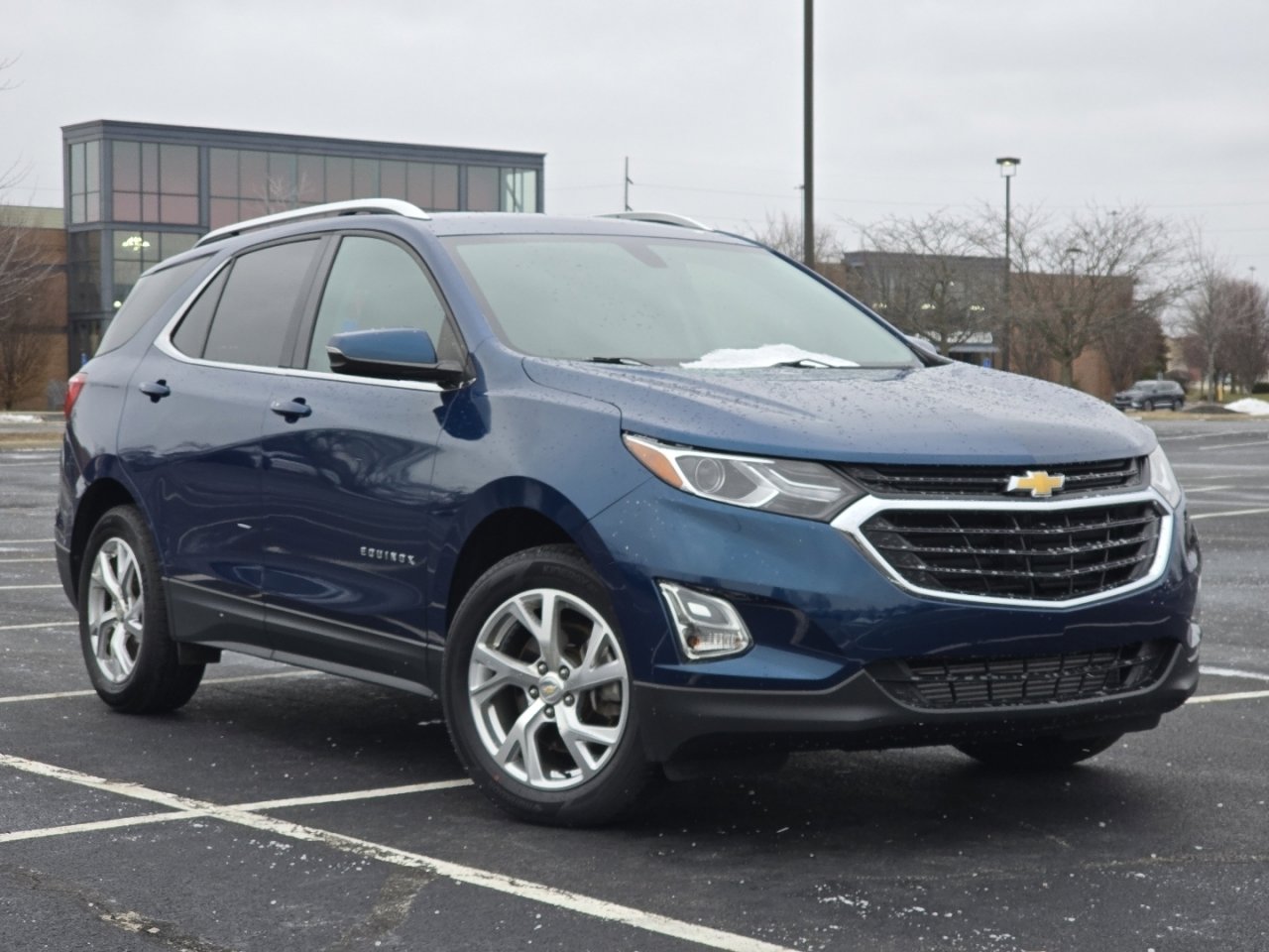 Used 2019 Chevrolet Equinox LT image 2
