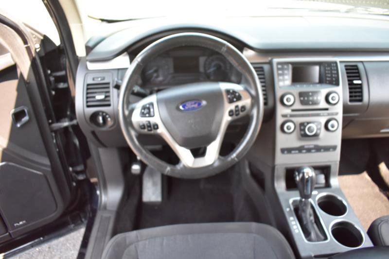 Used 2019 Ford Flex SE FWD image 23