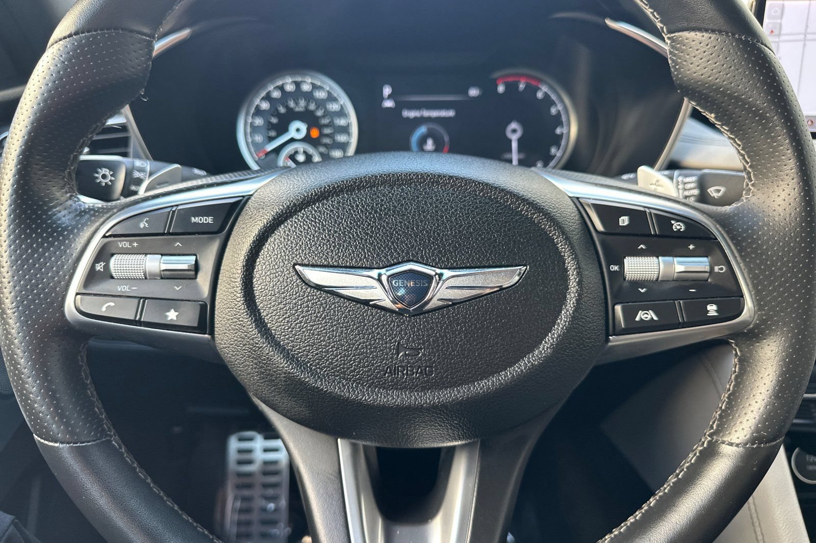 Used 2023 Genesis G70 2.0T w/ Sport Prestige Package RWD image 29