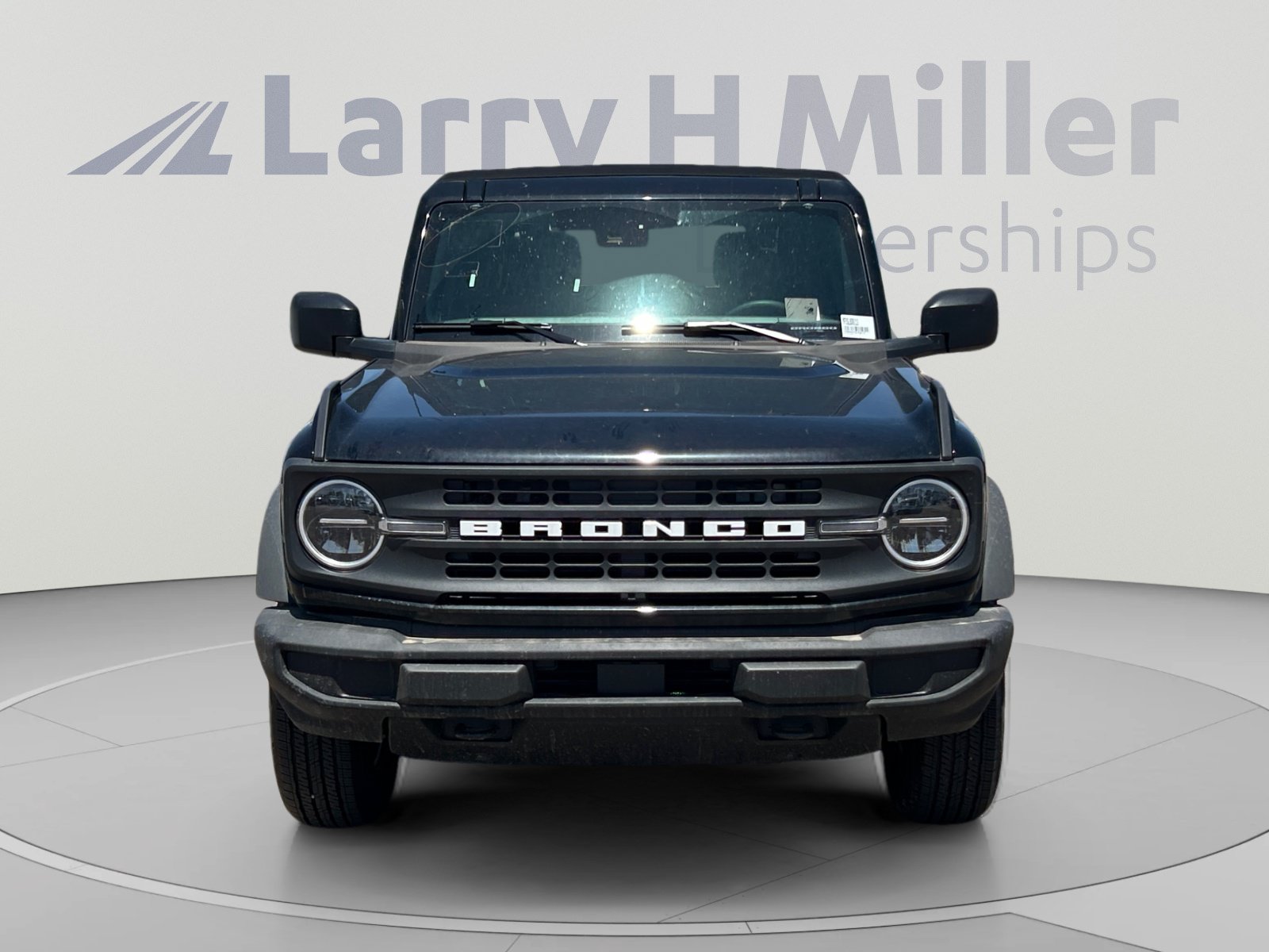 New 2025 Ford Bronco 4-Door AWD/4WD image 8