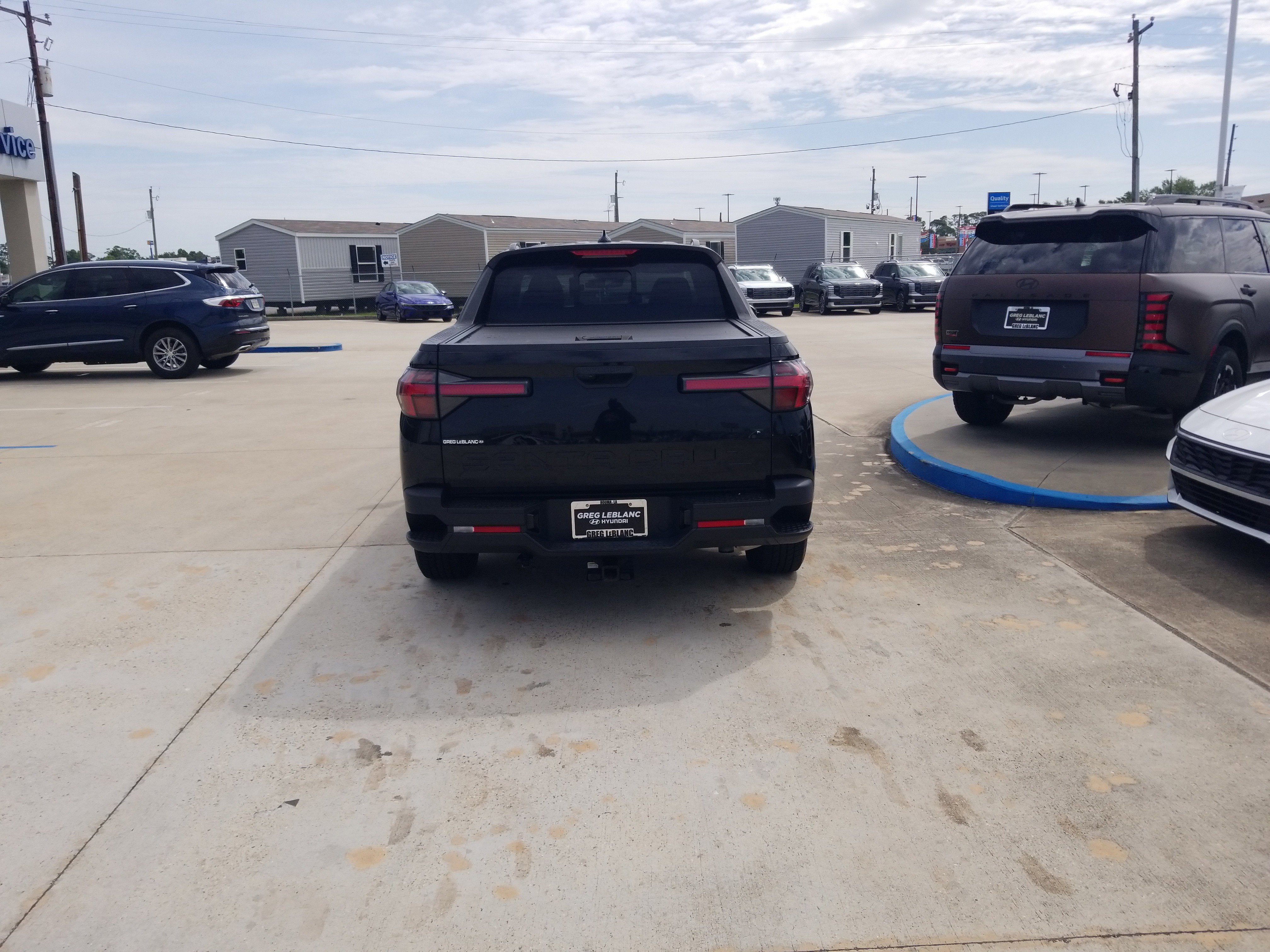Used 2022 Hyundai Santa Cruz SEL w/ Activity Package FWD image 6