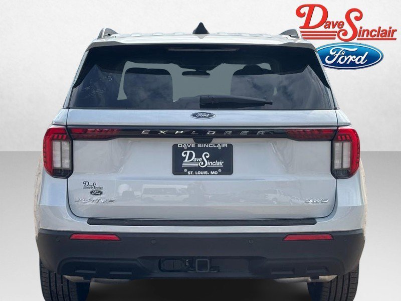 New 2026 Ford Explorer Active AWD/4WD image 8