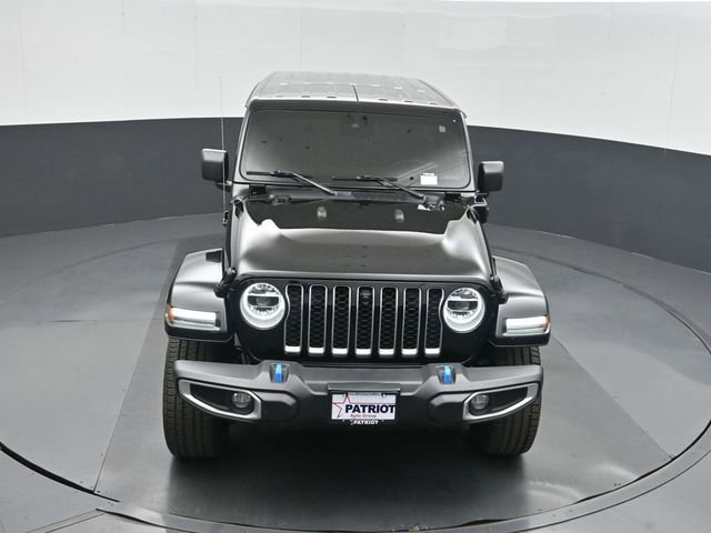Used 2022 Jeep Wrangler Unlimited Sahara w/ Cold Weather Group image 35