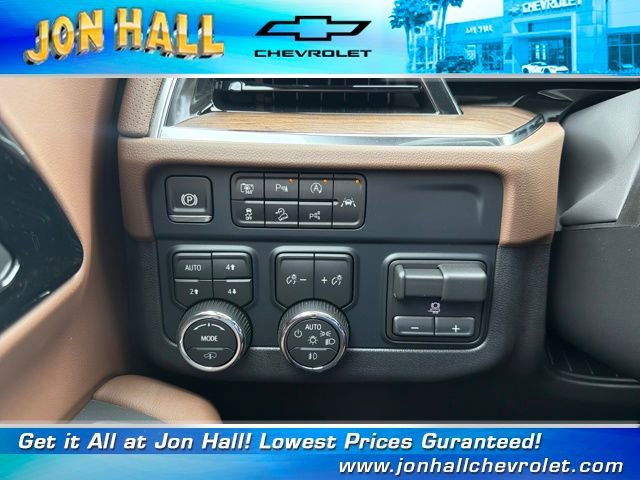 New 2026 Chevrolet Suburban High Country image 30