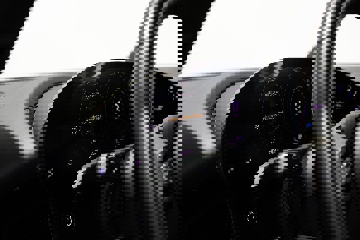 Used 2021 Porsche Taycan 4S w/ Premium Package image 20