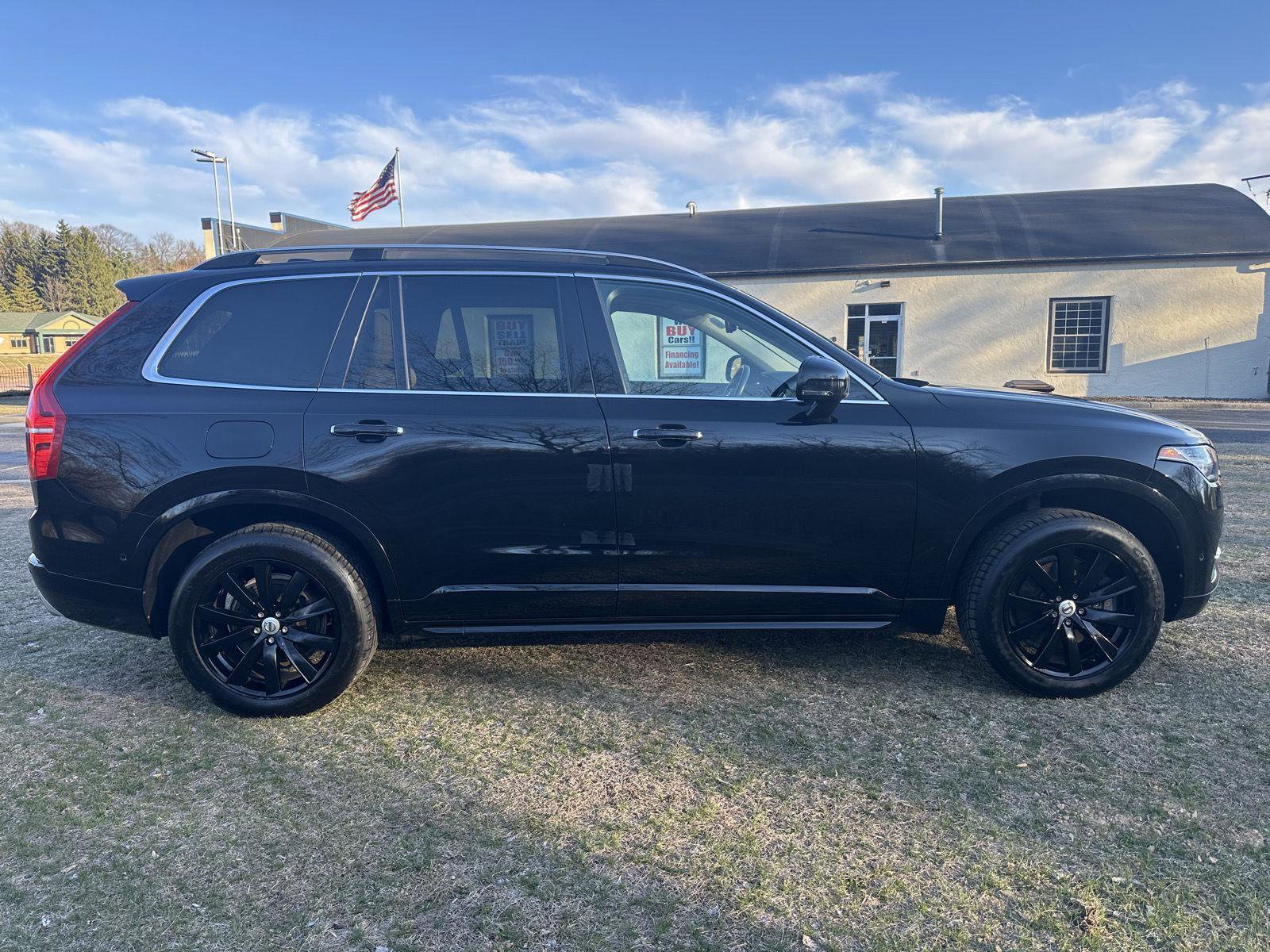 Used 2016 Volvo XC90 T6 Momentum w/ Momentum Plus Package image 7