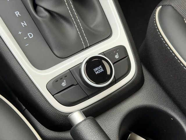 New 2026 Hyundai Venue SEL FWD image 23