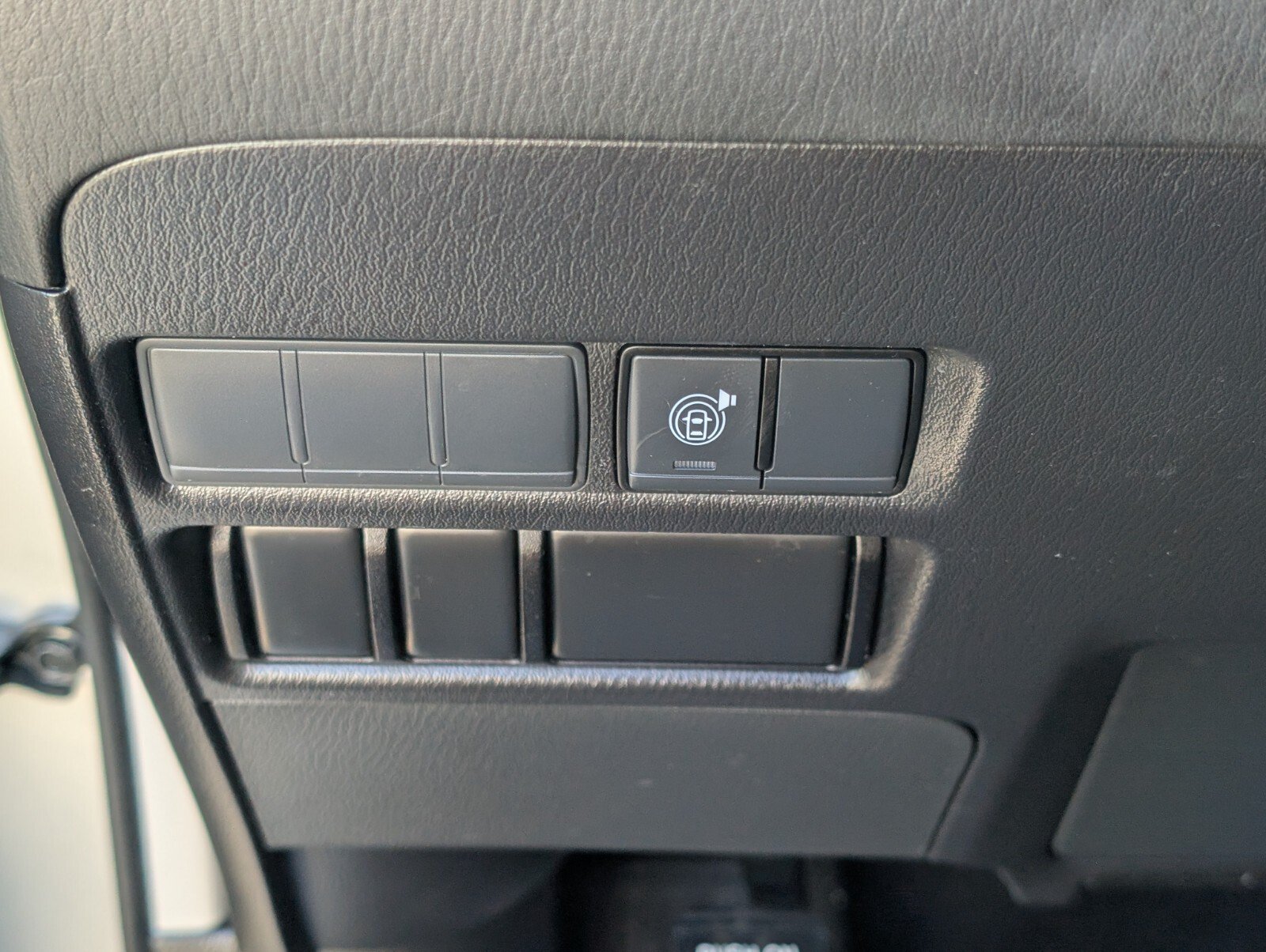 Certified 2024 Nissan Armada SV RWD image 34