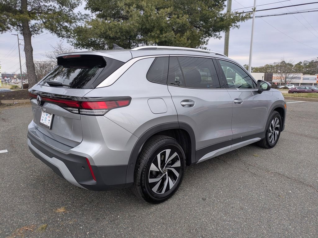 Certified 2025 Volkswagen Tiguan S image 4