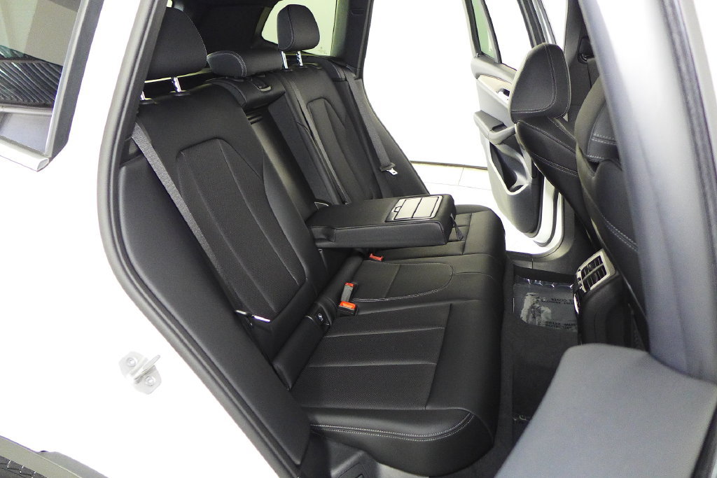Used 2024 BMW X3 xDrive30i w/ Convenience Package AWD/4WD image 20