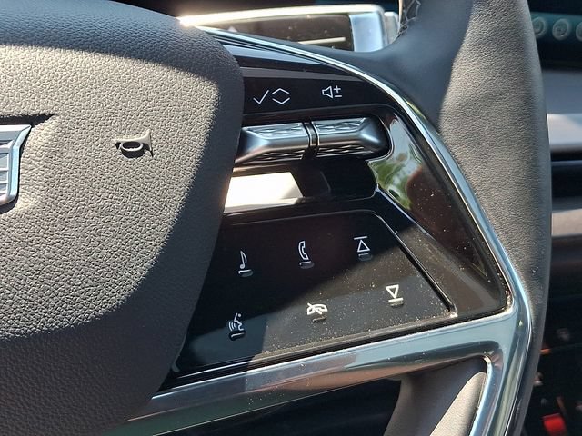 Certified 2026 Cadillac Vistiq Luxury AWD/4WD image 22