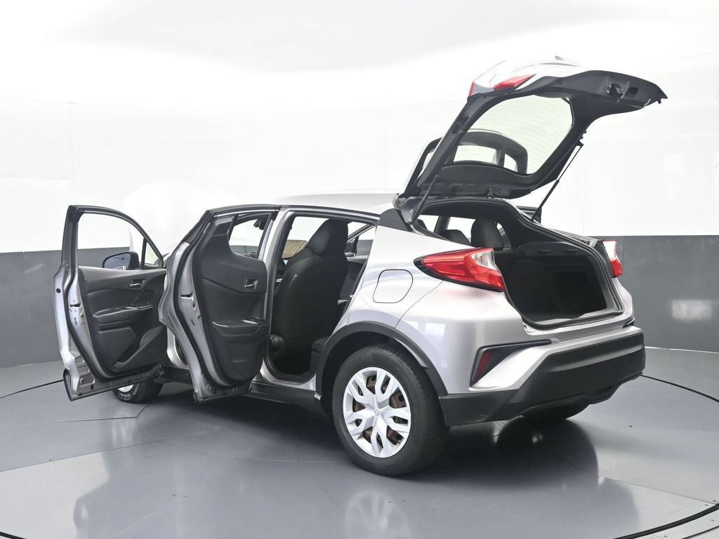 Used 2019 Toyota C-HR LE FWD image 68