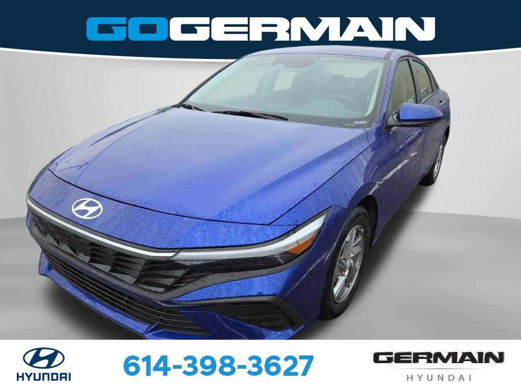 Certified 2025 Hyundai Elantra SE FWD image 4