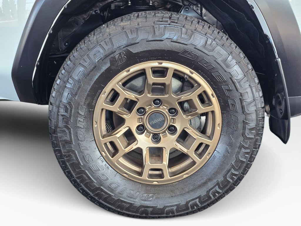 Used 2023 Toyota 4Runner 40th Anniversary SE AWD/4WD image 11