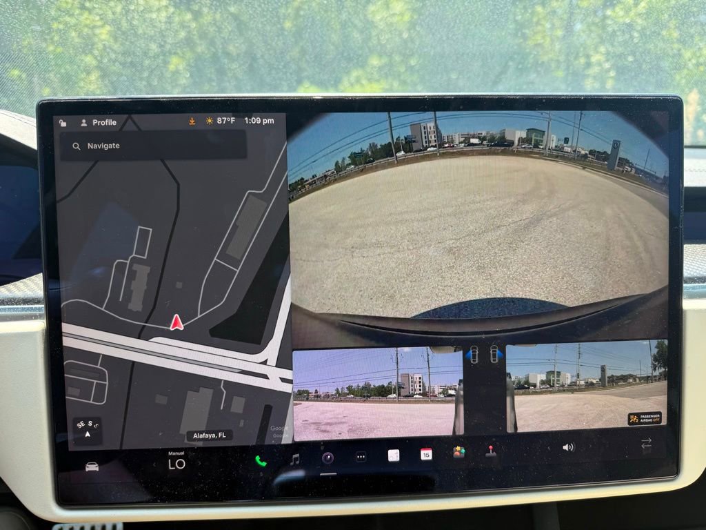 Used 2021 Tesla Model S Plaid image 25