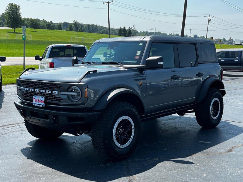 Used 2023 Ford Bronco Badlands image 8
